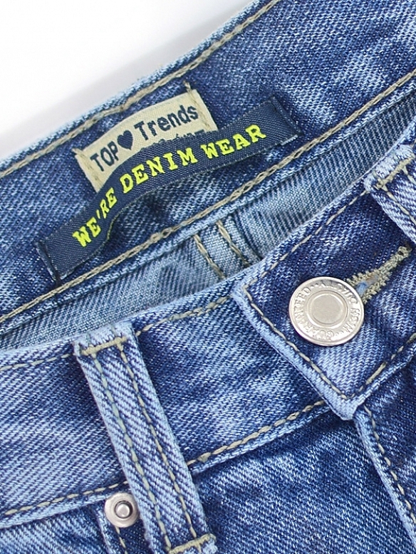 Damen Straight High Jeans mit Destroyed-Details FH178